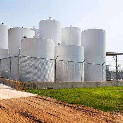 Vertikaler Speicher für Industrieerzeugnisse aus Rohöl / Dieselöl / Schwerer Brennstofföl 300 M3-10000 M3